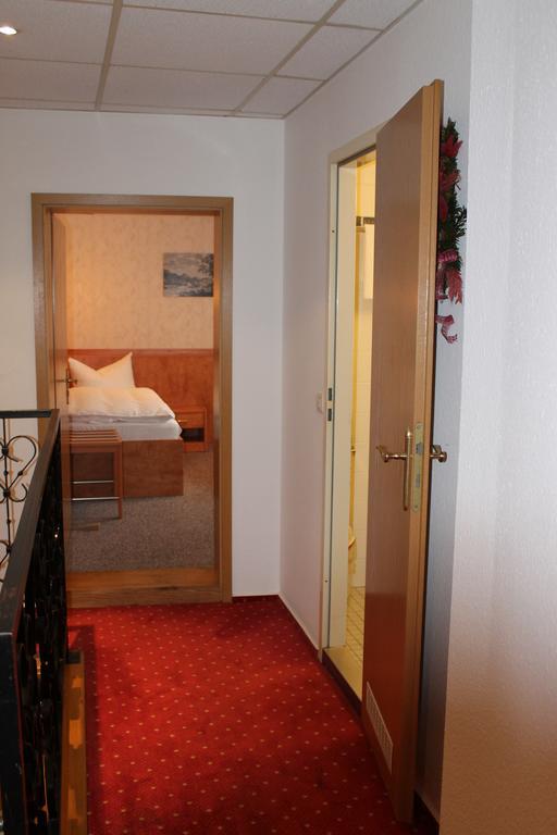 Gasthaus& Pension Zum Roten Haus Bad Schandau Δωμάτιο φωτογραφία
